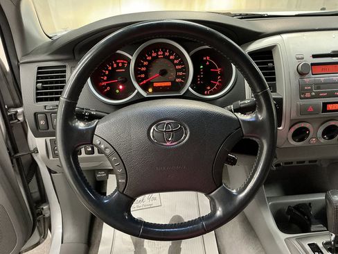 Used 2009 Toyota Tacoma 4x4 Access Cab V6 image 12