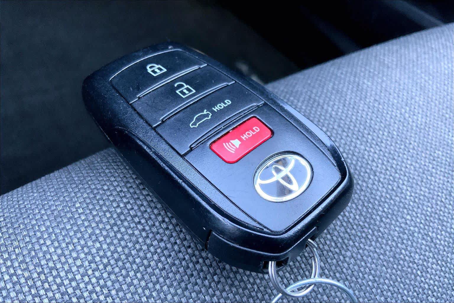Used 2025 Toyota Camry LE FWD image 15