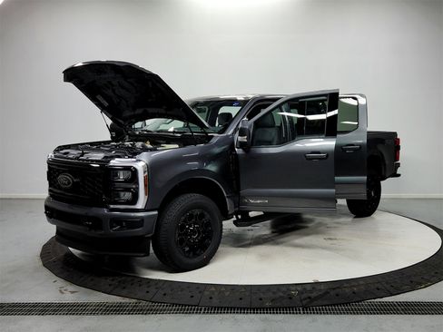 New 2026 Ford F250 XLT w/ XLT Premium Package image 11