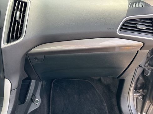 Used 2024 Ford Edge SEL image 19