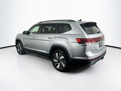 Used 2025 Volkswagen Atlas SE AWD/4WD image 5