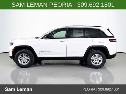New 2025 Jeep Grand Cherokee Laredo AWD/4WD image 4