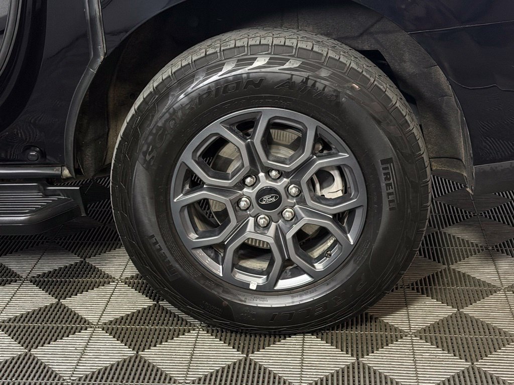 Used 2025 Ford Expedition Max Active AWD/4WD image 12