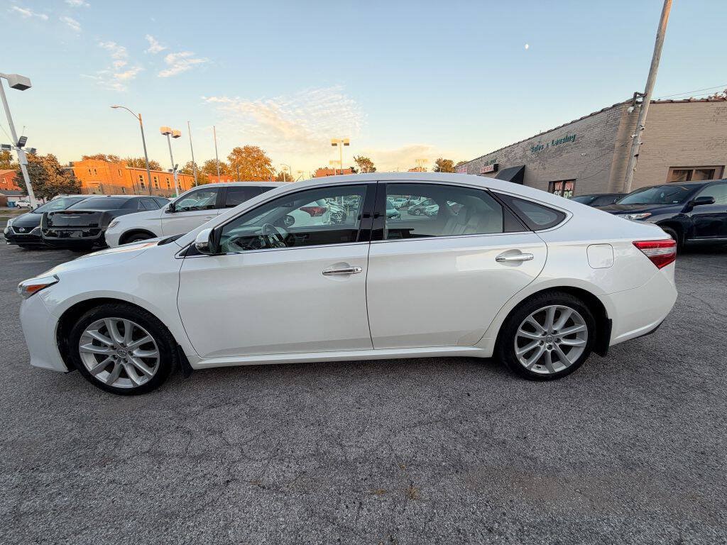 Used 2014 Toyota Avalon Limited FWD image 5