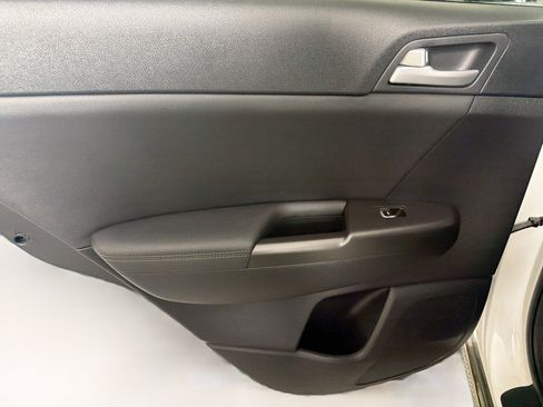 Used 2020 Kia Sportage S FWD image 24