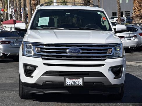 Used 2018 Ford Expedition XLT w/ Equipment Group 201A RWD image 9