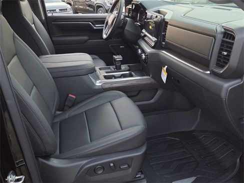 New 2026 GMC Sierra 1500 SLT w/ SLT Premium Plus Package image 15