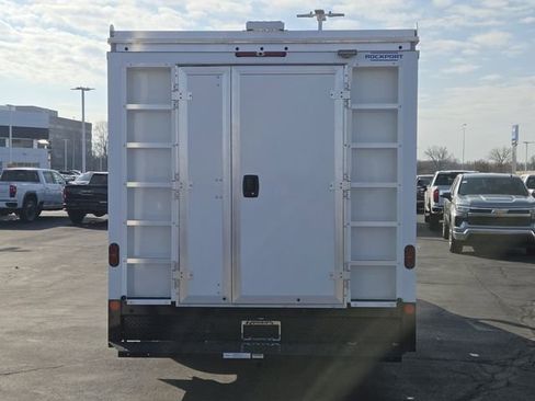 New 2026 GMC Savana 4500 w/ Driver Convenience Package image 18