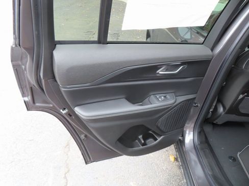 New 2025 Jeep Grand Cherokee Altitude AWD/4WD image 23