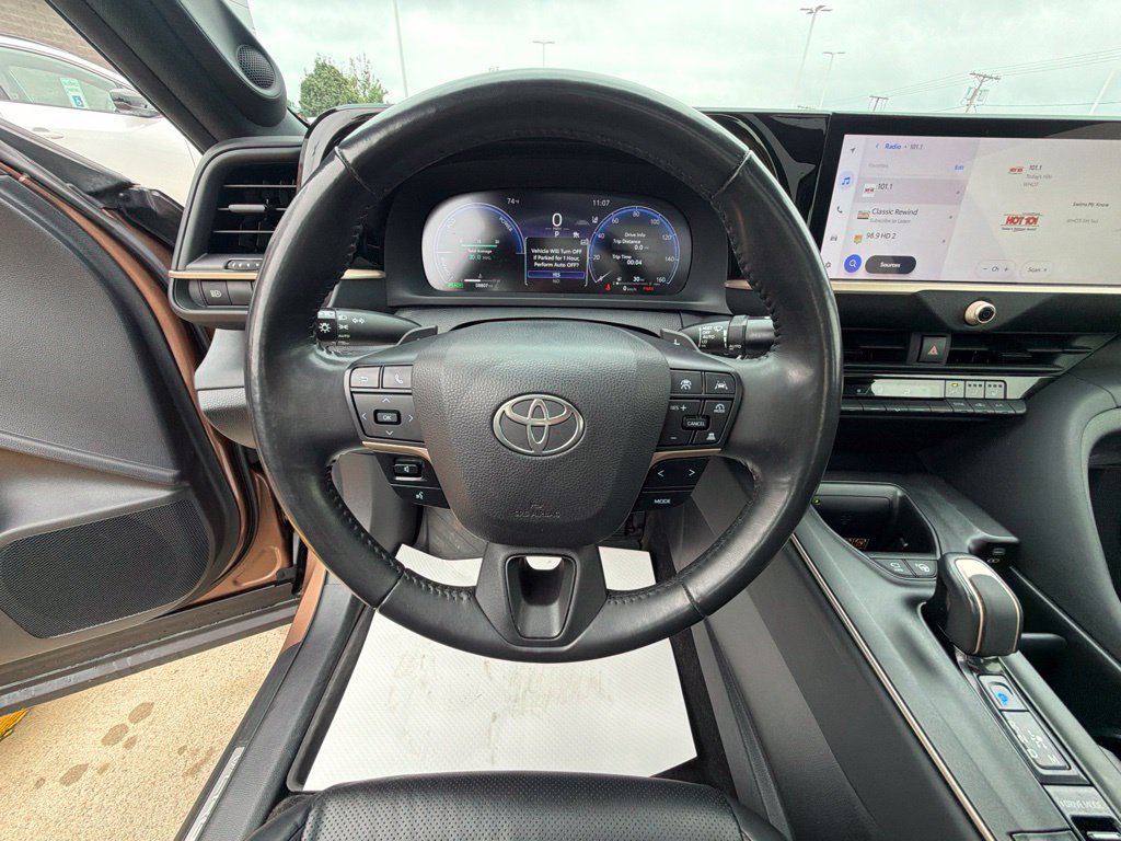 Used 2023 Toyota Crown Platinum AWD/4WD image 13