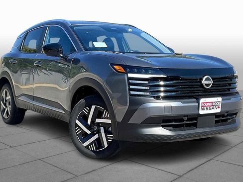 New 2026 Nissan Kicks SV image 2