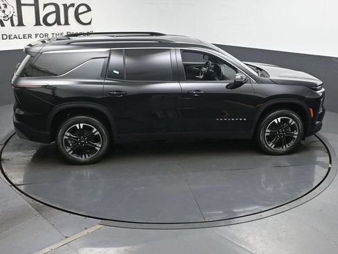New 2027 Chevrolet Traverse LT w/ Sun and Wheel Package FWD image 18