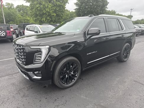 Used 2026 GMC Yukon Denali Ultimate AWD/4WD image 12