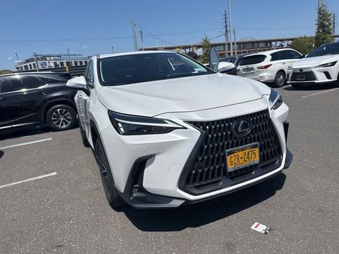 Used 2024 Lexus NX 350h AWD image 14