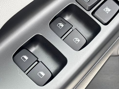 Certified 2023 Hyundai Kona SEL image 32