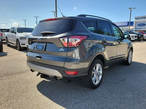 Certified 2017 Ford Escape SE FWD image 6