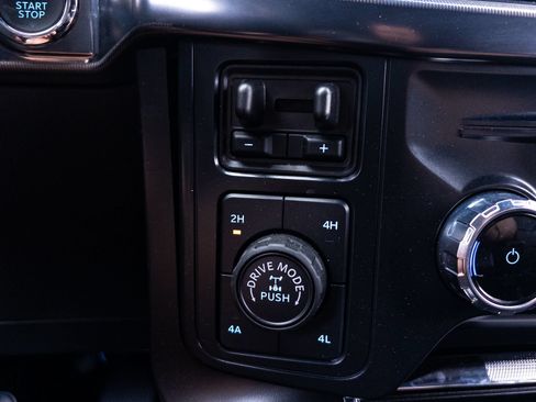 Used 2025 Ford F150 Raptor AWD/4WD image 34