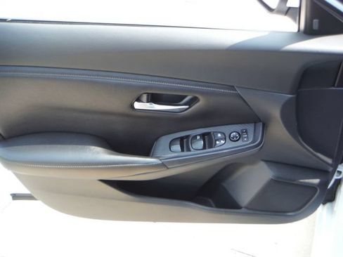 Used 2020 Nissan Sentra SV FWD image 14