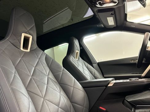 Certified 2023 BMW iX xDrive50 w/ Premium Package image 31