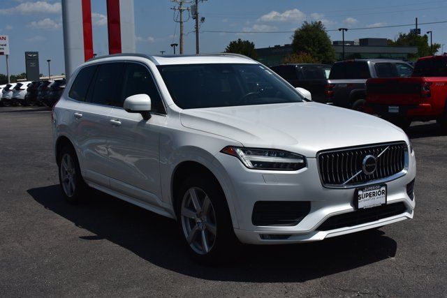 Used 2023 Volvo XC90 B5 Core AWD/4WD image 3