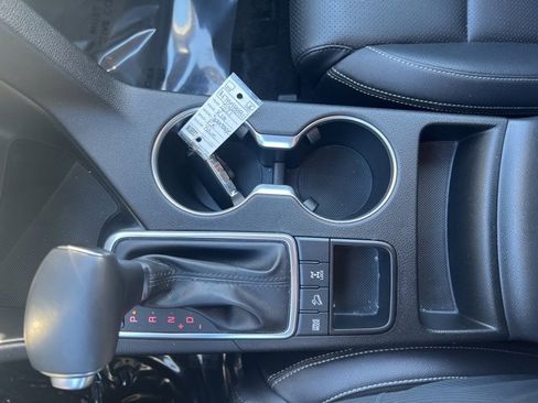 Used 2021 Kia Sportage EX image 32