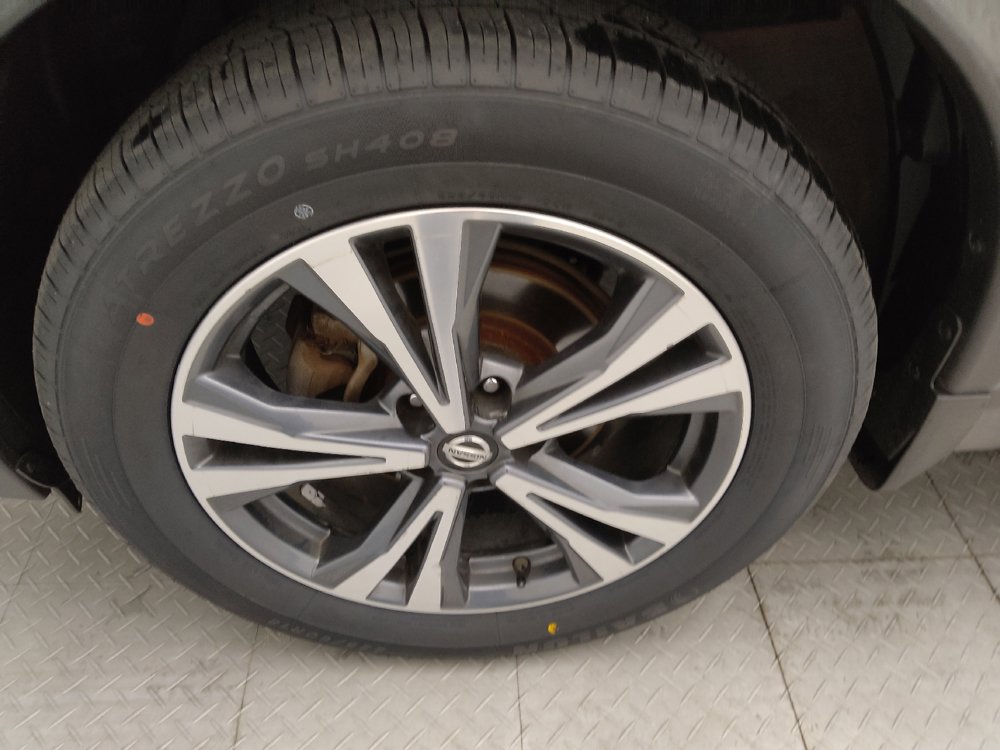 Used 2019 Nissan Rogue SV w/ Sun & Sound Touring Package AWD/4WD image 31