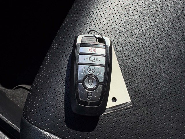 Used 2025 Ford F350 Lariat w/ Lariat Ultimate Package AWD/4WD image 29