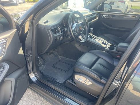 Used 2018 Porsche Macan image 14