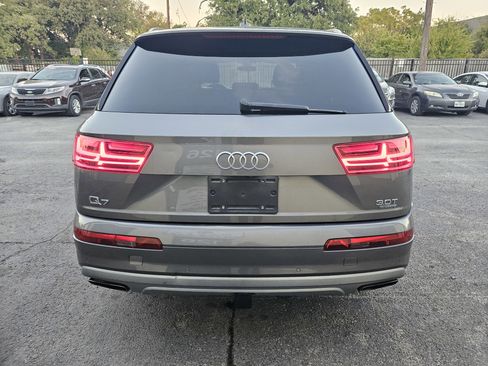 Used 2017 Audi Q7 3.0T Premium Plus image 5