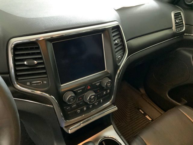 Used 2018 Jeep Grand Cherokee Limited w/ Luxury Group II AWD/4WD image 19