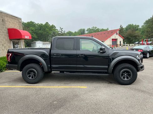 Used 2019 Ford F150 Raptor w/ Equipment Group 802A Luxury image 4