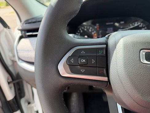 Used 2022 Jeep Compass Latitude AWD/4WD image 31