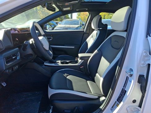 New 2025 Kia K4 GT-Line Turbo image 6