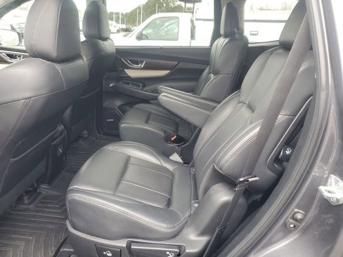 Used 2021 Subaru Ascent Touring image 15