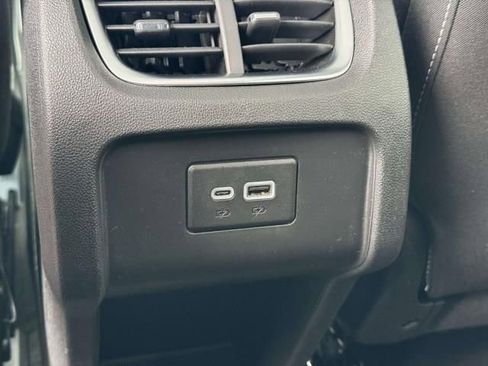 Used 2025 Chevrolet Blazer LT image 13