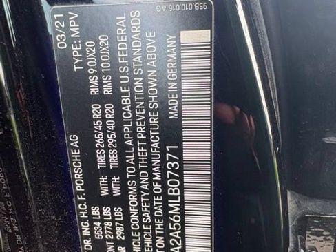 Used 2021 Porsche Macan AWD/4WD image 5