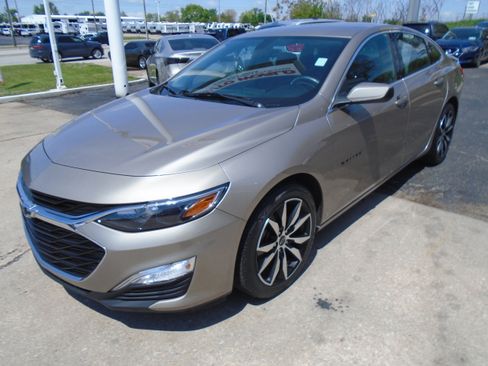 Used 2022 Chevrolet Malibu RS FWD image 6