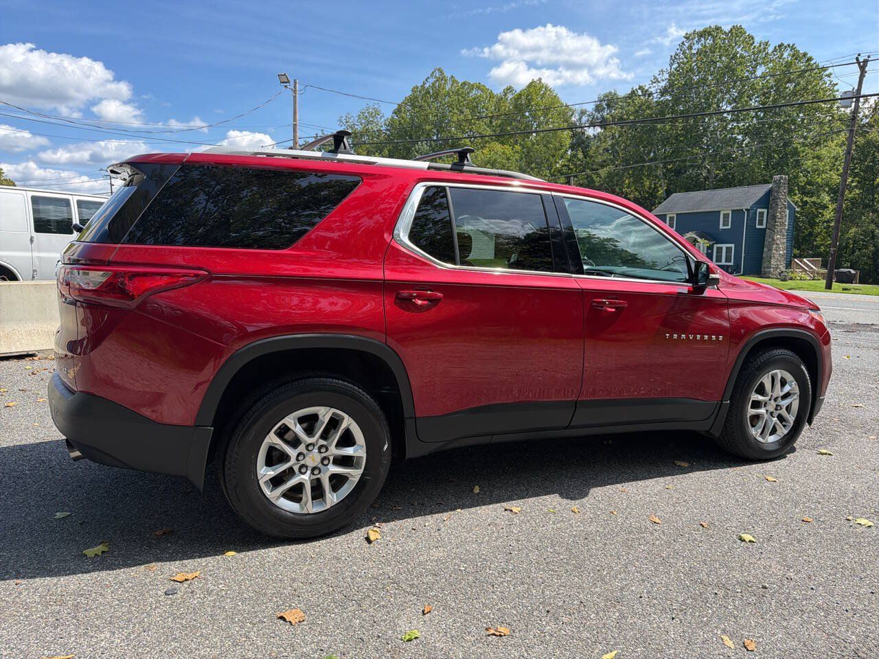 Used 2018 Chevrolet Traverse LT w/ LPO, Floor Liner Package AWD/4WD image 11