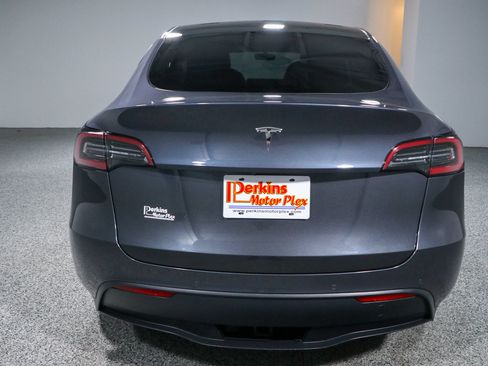 Used 2020 Tesla Model Y Long Range AWD/4WD image 8