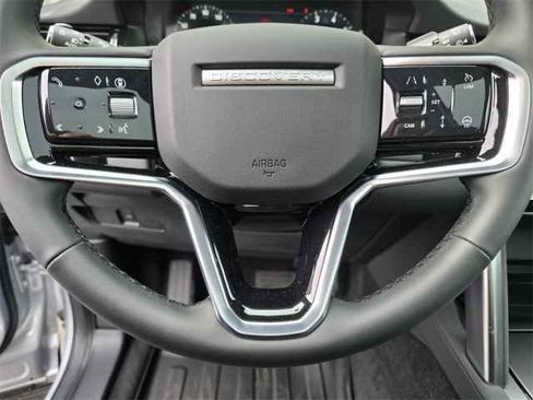 Used 2025 Land Rover Discovery Sport S image 29