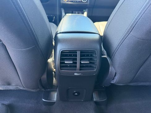 Used 2024 Ford Escape Active AWD/4WD image 34