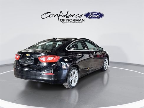 Used 2016 Chevrolet Cruze Premier image 8