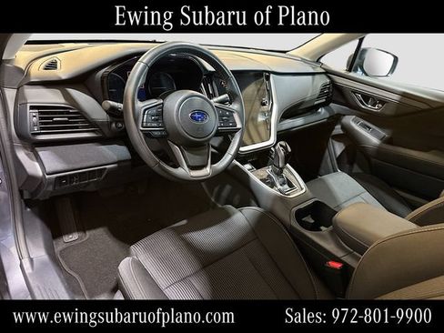 Used 2025 Subaru Legacy Premium AWD/4WD image 9