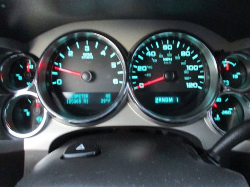 Used 2013 Chevrolet Silverado 2500 LT w/ Interior Plus Package image 27