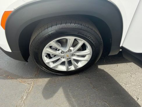 New 2026 Chevrolet TrailBlazer LS FWD image 14