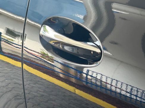 Used 2024 Mercedes-Benz GLE 450e 4MATIC image 23