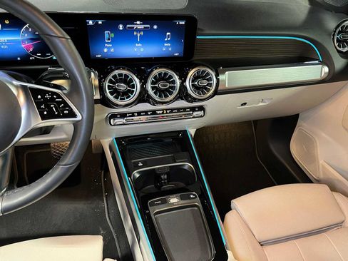 Certified 2026 Mercedes-Benz GLB 250 4MATIC image 33