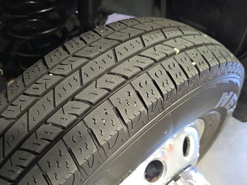 Used 2024 RAM 3500 Laramie image 24