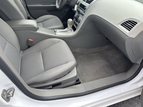 Used 2012 Chevrolet Malibu LS FWD image 7
