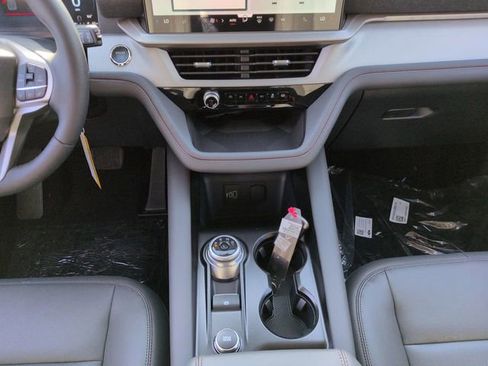 New 2026 Ford Explorer Active w/ Active Comfort Package image 19